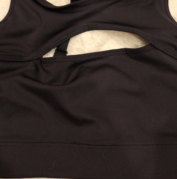NWT-Savage X Fenty Black Sports Bra - Picture 4 of 14
